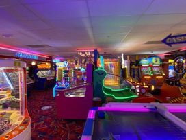 Hopton Holiday Village - Holiday Accommodation 22179 - Suffolk & Essex - 1188524 - thumbnail photo 17