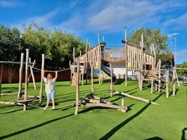 Cleethorpes Beach Holiday Park - Holiday Accommodation 22183 - Lincolnshire - 1188527 - thumbnail photo 12