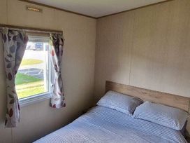 Ty Mawr Holiday Park - Holiday Accommodation 22185 - North Wales - 1188529 - thumbnail photo 3