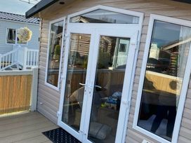 Tattershall Lakes Country Park - Holiday Accommodation 22190 - Lincolnshire - 1188533 - thumbnail photo 2
