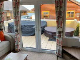 Tattershall Lakes Country Park - Holiday Accommodation 22190 - Lincolnshire - 1188533 - thumbnail photo 6