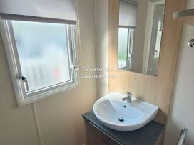 Golden Sands Kinmel Bay - Holiday Accommodation 22191 - North Wales - 1188534 - thumbnail photo 7