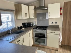 Waterside Leisure Park - Holiday Accommodation 22192 - Lincolnshire - 1188535 - thumbnail photo 6