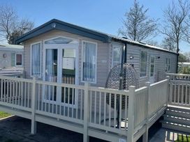 Cleethorpes Beach Holiday Park - Holiday Accommodation 22197 - Lincolnshire - 1188539 - thumbnail photo 2