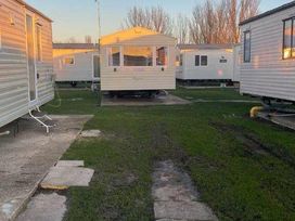 St Osyth Holiday Village - Holiday Accommodation 22203 - Suffolk & Essex - 1188544 - thumbnail photo 8