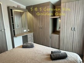 Golden Gate Holiday Centre - Holiday Accommodation 22205 - North Wales - 1188546 - thumbnail photo 7