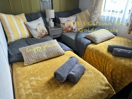 Golden Gate Holiday Centre - Holiday Accommodation 22205 - North Wales - 1188546 - thumbnail photo 9