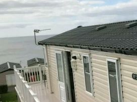 Devon Cliffs Holiday Park - Holiday Accommodation 22207 - Devon - 1188548 - thumbnail photo 5