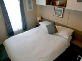 Devon Cliffs Holiday Park - Holiday Accommodation 22207 - Devon - 1188548 - thumbnail photo 10