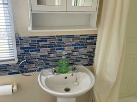 Coastfield Holiday Village - Holiday Accommodation 22221 - Lincolnshire - 1188561 - thumbnail photo 9