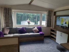 Newhaven Holiday Park - Holiday Accommodation 22222 - Peak District & Derbyshire - 1188562 - thumbnail photo 2