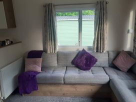 Newhaven Holiday Park - Holiday Accommodation 22222 - Peak District & Derbyshire - 1188562 - thumbnail photo 3