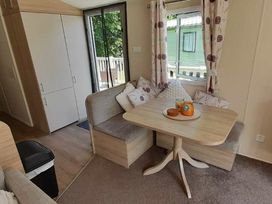 Riverside Leisure Park - Holiday Accommodation 22223 - Scottish Lowlands - 1188563 - thumbnail photo 9