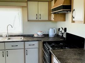 Runswick Bay Caravan Park - Holiday Accommodation 22228 - North Yorkshire (incl. Whitby) - 1188568 - thumbnail photo 6