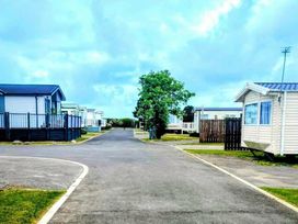 Runswick Bay Caravan Park - Holiday Accommodation 22228 - North Yorkshire (incl. Whitby) - 1188568 - thumbnail photo 9