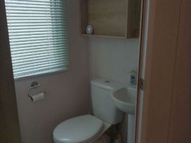 Aberdunant Hall Holiday Park - Holiday Accommodation 22229 - North Wales - 1188569 - thumbnail photo 6