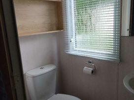 Aberdunant Hall Holiday Park - Holiday Accommodation 22229 - North Wales - 1188569 - thumbnail photo 9