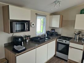 Port Haverigg Holiday Village - Holiday Accommodation 22232 - Lake District - 1188571 - thumbnail photo 13