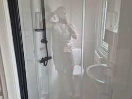 Kiln Park Holiday Park - Holiday Accommodation 22236 - South Wales - 1188573 - thumbnail photo 11