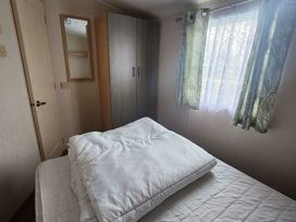 Kingfisher Caravan Park - Holiday Accommodation 22238 - Lincolnshire - 1188574 - thumbnail photo 11