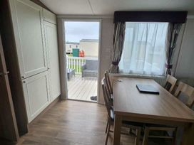 Kingfisher Caravan Park - Holiday Accommodation 22241 - Lincolnshire - 1188577 - thumbnail photo 5
