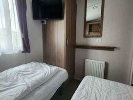 Kingfisher Caravan Park - Holiday Accommodation 22241 - Lincolnshire - 1188577 - thumbnail photo 14