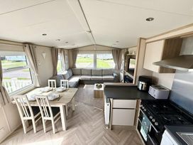 Kingfisher Caravan Park - Holiday Accommodation 22245 - Lincolnshire - 1188581 - thumbnail photo 1