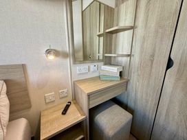 Kingfisher Caravan Park - Holiday Accommodation 22245 - Lincolnshire - 1188581 - thumbnail photo 7
