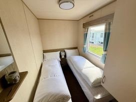 Kingfisher Caravan Park - Holiday Accommodation 22246 - Lincolnshire - 1188582 - thumbnail photo 13