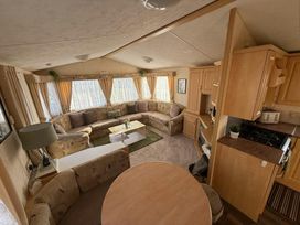 Kingfisher Caravan Park - Holiday Accommodation 22247 - Lincolnshire - 1188583 - thumbnail photo 3