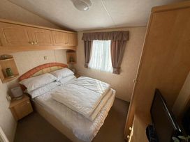 Kingfisher Caravan Park - Holiday Accommodation 22247 - Lincolnshire - 1188583 - thumbnail photo 13