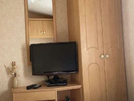 Kingfisher Caravan Park - Holiday Accommodation 22247 - Lincolnshire - 1188583 - thumbnail photo 18