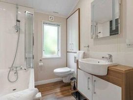 Kelling Heath Holiday Park - Holiday Accommodation 22249 - Norfolk - 1188585 - thumbnail photo 9