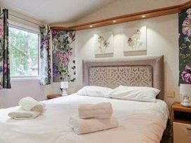 Kelling Heath Holiday Park - Holiday Accommodation 22250 - Norfolk - 1188586 - thumbnail photo 8