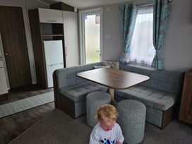 Perran Sands - Holiday Accommodation 22266 - Cornwall - 1188597 - thumbnail photo 8