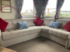 Harlyn Sands - Holiday Accommodation 22268 - Cornwall - 1188598 - thumbnail photo 1