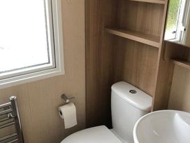 Quay West Holiday Park - Holiday Accommodation 22270 - Mid Wales - 1188600 - thumbnail photo 8