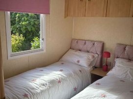 The Village Holiday Park - Holiday Accommodation 22271 - Mid Wales - 1188601 - thumbnail photo 8