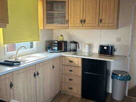 The Village Holiday Park - Holiday Accommodation 22271 - Mid Wales - 1188601 - thumbnail photo 10