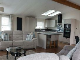 Lyons Robin Hood - Holiday Accommodation 22273 - North Wales - 1188603 - thumbnail photo 3