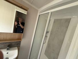 Burnham-on-Sea Holiday Park - Holiday Accommodation 22275 - Devon - 1188605 - thumbnail photo 6