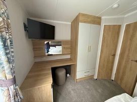 Burnham-on-Sea Holiday Park - Holiday Accommodation 22275 - Devon - 1188605 - thumbnail photo 11