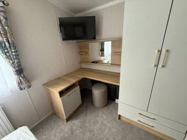 Burnham-on-Sea Holiday Park - Holiday Accommodation 22275 - Devon - 1188605 - thumbnail photo 12