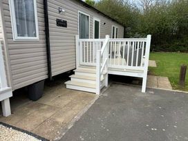 Burnham-on-Sea Holiday Park - Holiday Accommodation 22275 - Devon - 1188605 - thumbnail photo 14