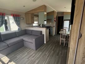 Presthaven Beach Resort - Holiday Accommodation 22279 - North Wales - 1188607 - thumbnail photo 6
