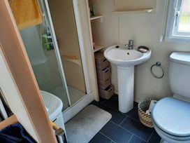 Riverside Caravan Centre - Holiday Accommodation 22280 - Kent & Sussex - 1188608 - thumbnail photo 9