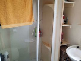 Riverside Caravan Centre - Holiday Accommodation 22280 - Kent & Sussex - 1188608 - thumbnail photo 11