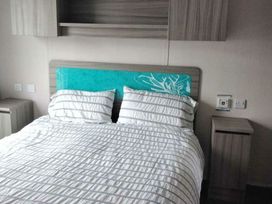 Quay West Holiday Park - Holiday Accommodation 22286 - Mid Wales - 1188612 - thumbnail photo 7