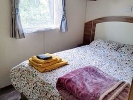 Thorness Bay Holiday Park - Holiday Accommodation 22289 - Isle of Wight & Hampshire - 1188613 - thumbnail photo 5