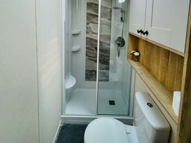 West Sands - Holiday Accommodation 22291 - Hampshire - 1188614 - thumbnail photo 10